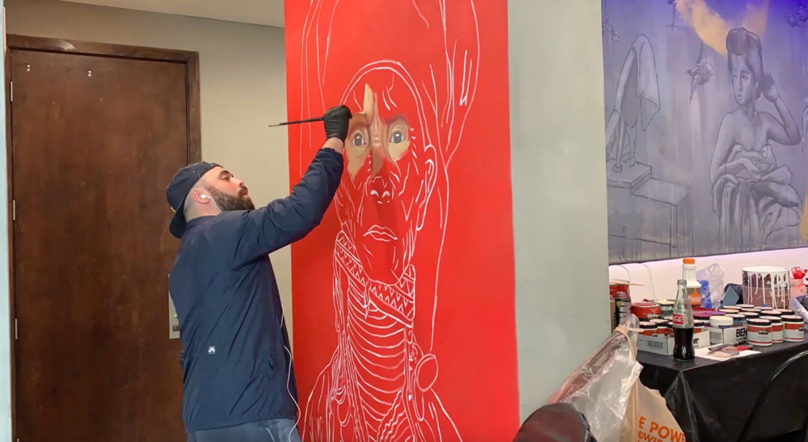Behind the scenes of a Miami mural