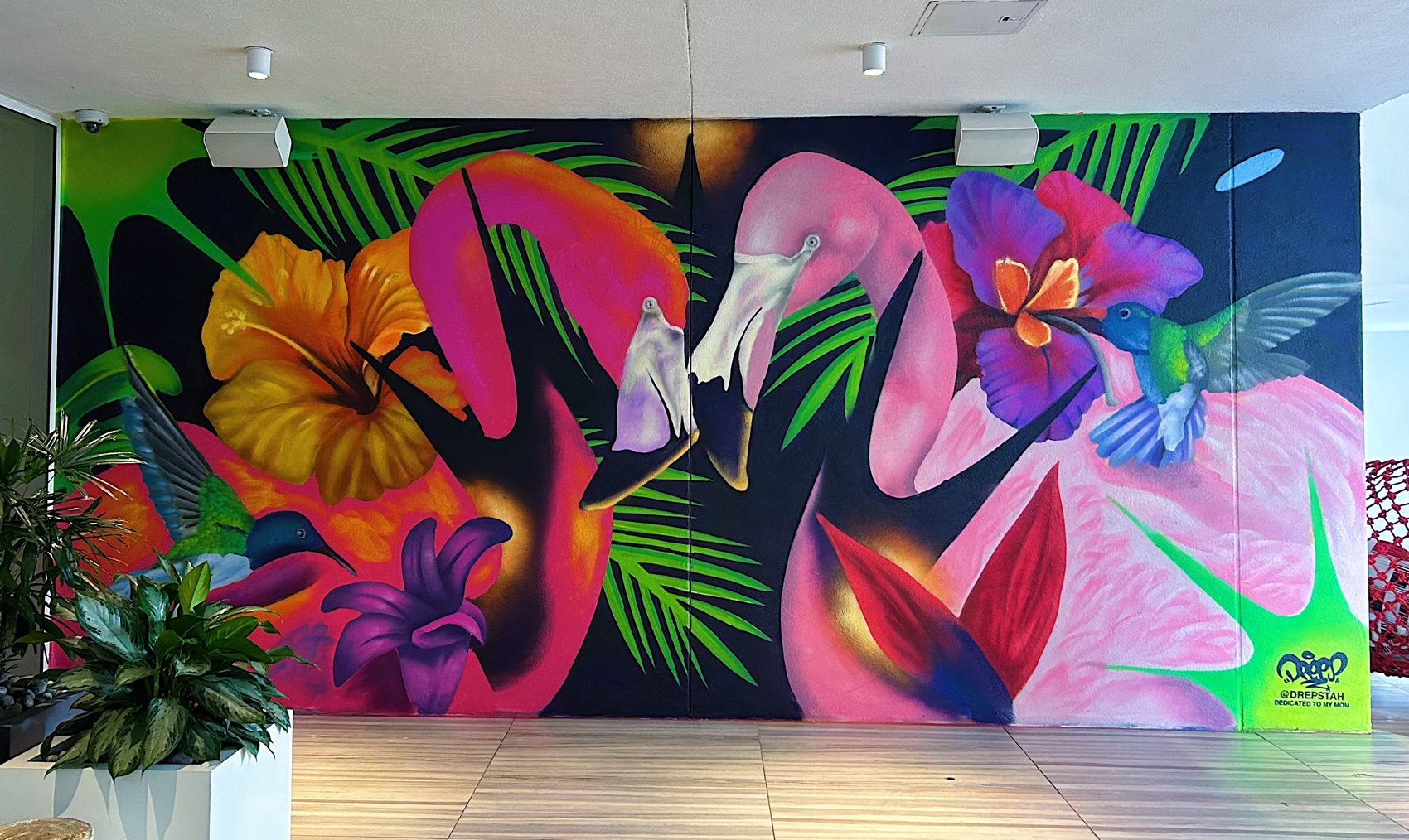 Tropical flamingo mural, Miami, second version